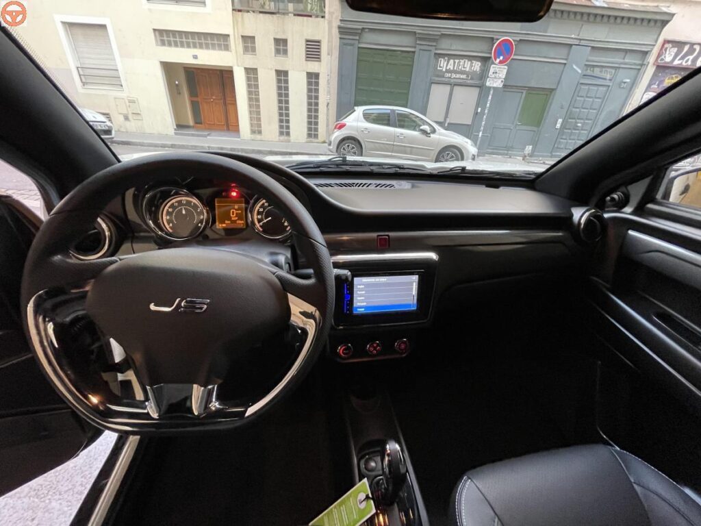 NOUVELLE LIGIER JS60 CHIC