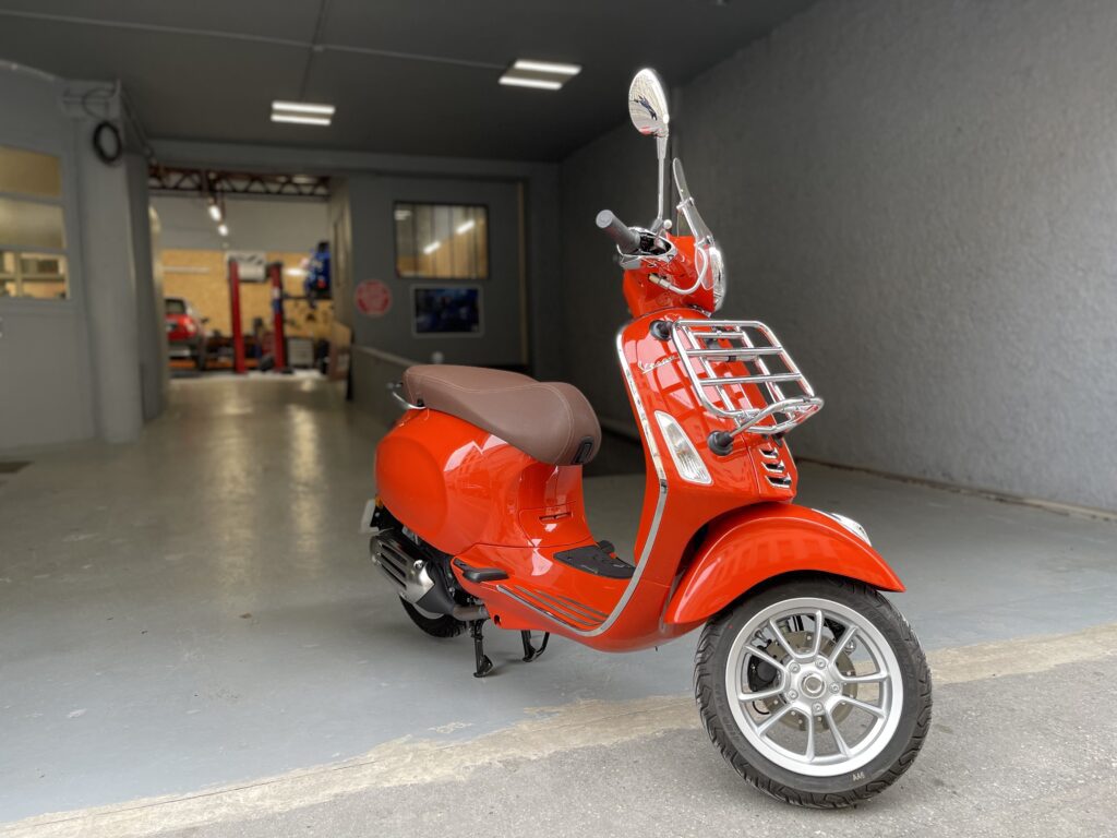Scooter Piaggio Vespa Primavera