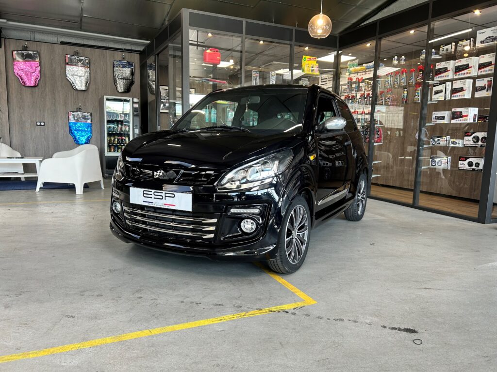 LIGIER JS50 L ELEGANCE