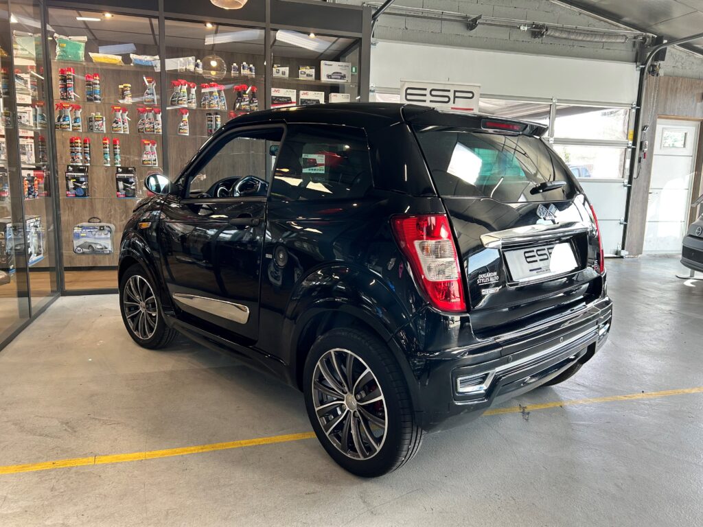 LIGIER JS50 L ELEGANCE