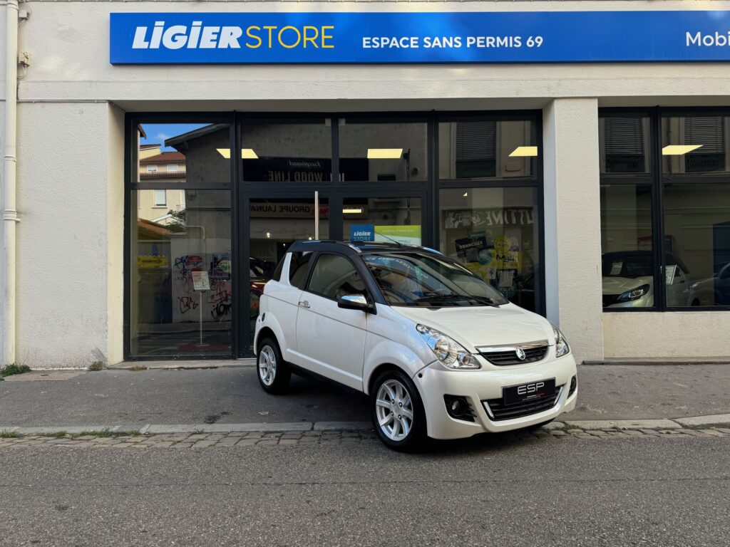 AIXAM CROSSLINE GT 4 places