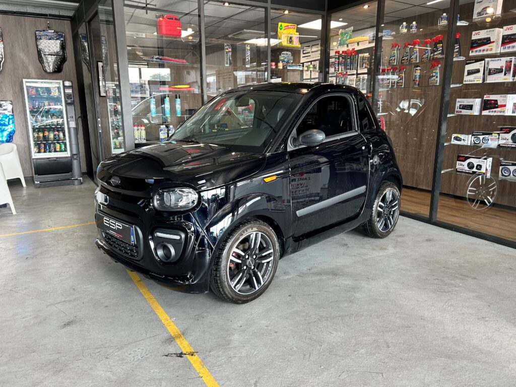 MICROCAR DUE MUST DCI