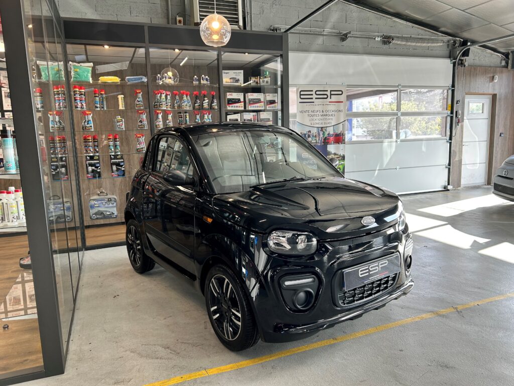 MICROCAR DUE MUST DCI