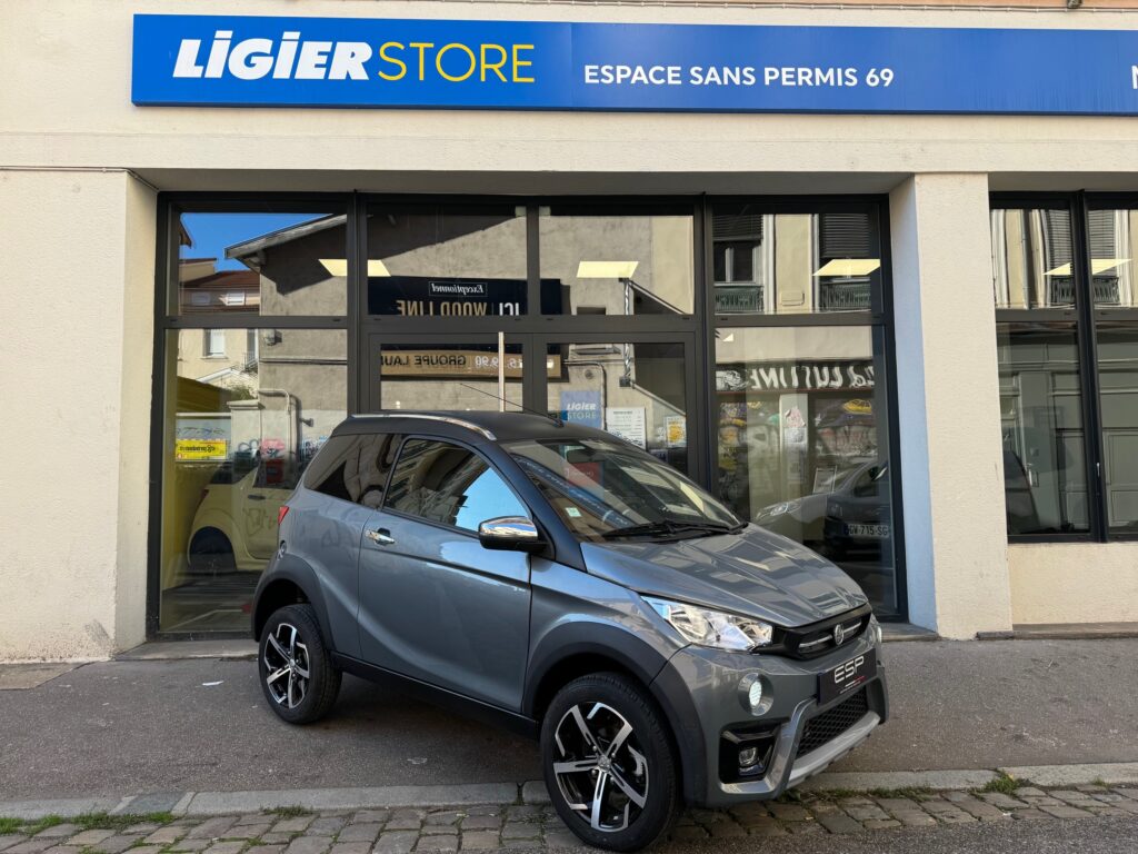 AIXAM Crossover Premium