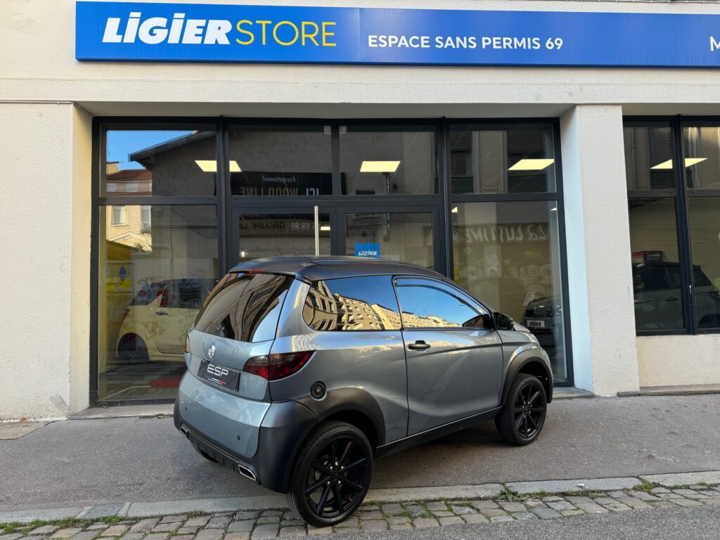 AIXAM Crossover Premium