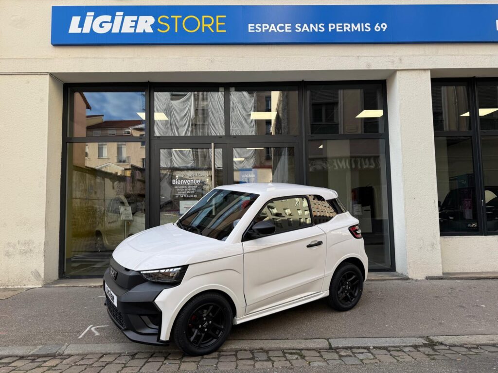 NOUVELLE LIGIER JS50 SELECT