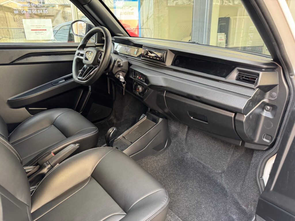 NOUVELLE LIGIER JS50 SELECT