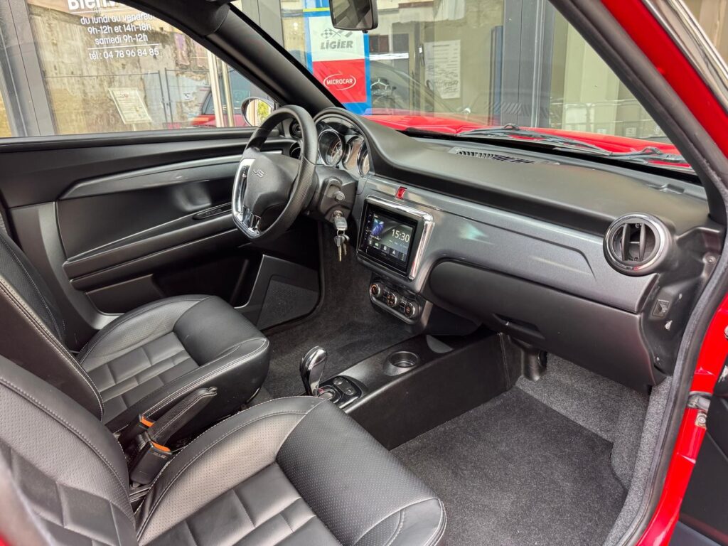 LIGIER JS60 chic DIRECTION ASSISTEE