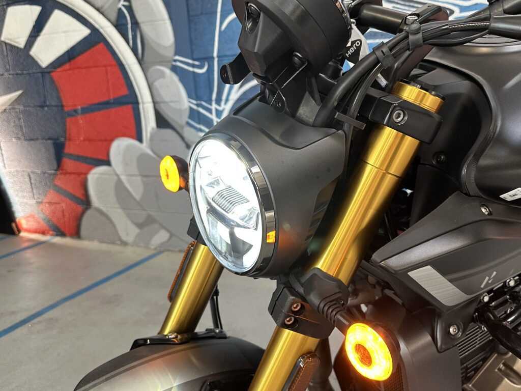 MOTO HERO HUNK 440