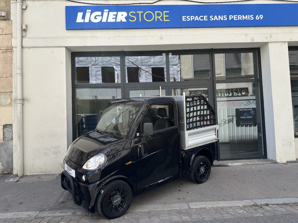 MICROCAR M.CROSS PICK UP + ATTELAGE