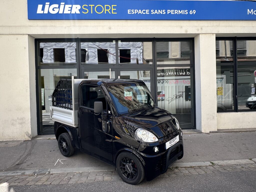 MICROCAR M.CROSS PICK UP + ATTELAGE