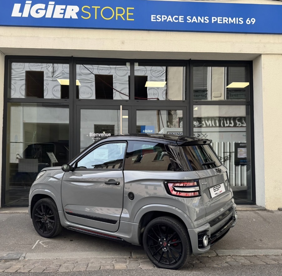 LIGIER JS60 Ultimate avec Climatisation à 209e/mois