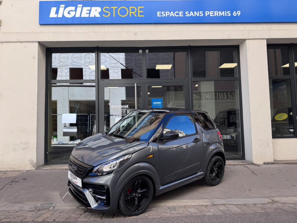 LIGIER JS50 DIRECTION ASSISTEE + CARPLAY