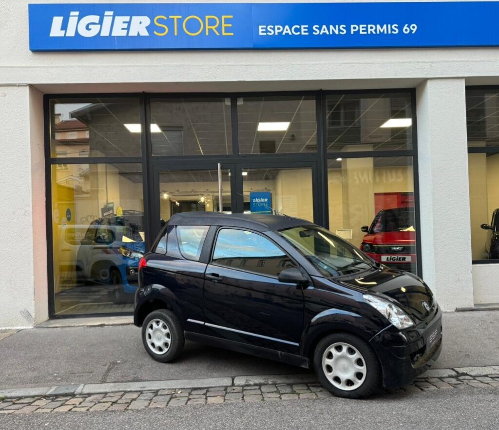 Voiture Sans Permis AIXAM CROSS MINAUTO